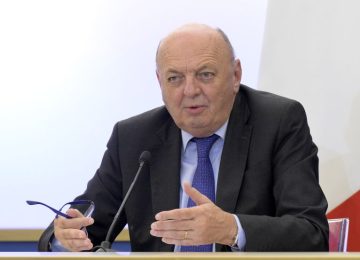 Carburanti: Pichetto annuncia che il Governo valuterà la proroga del taglio delle accise