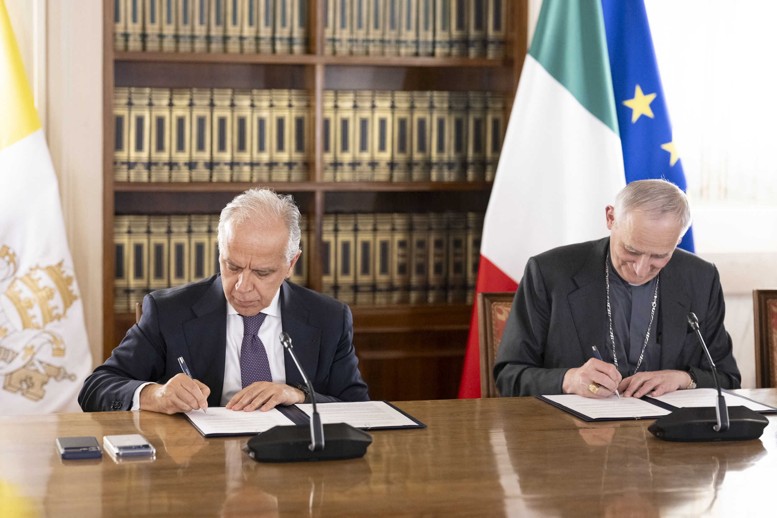 Accordo tra il Viminale e la Conferenza Episcopale Italiana