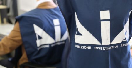 Anti-terrorismo: perquisizioni della DDA al centro islamico di Monteroni d'Arbia