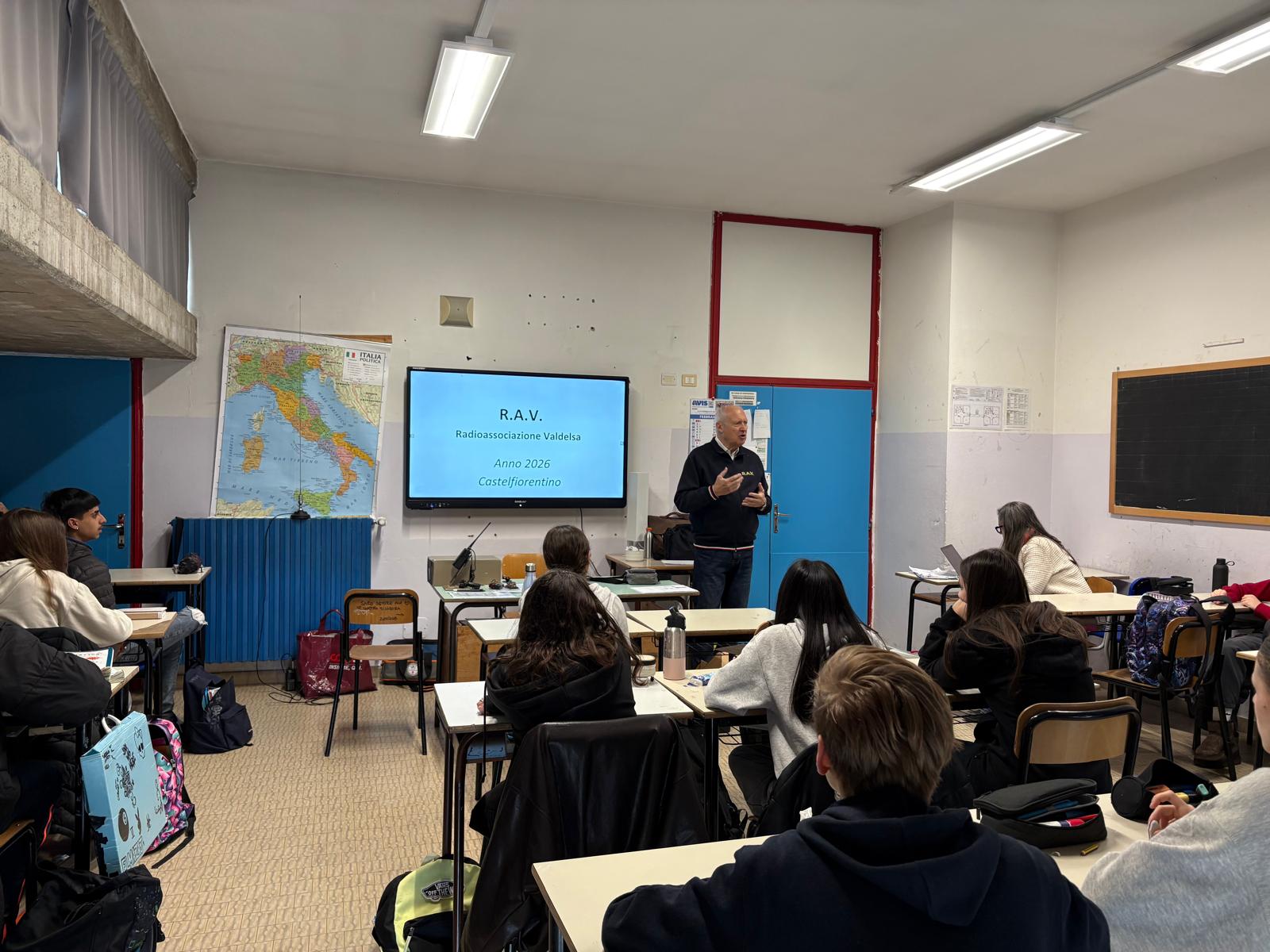 Corso di Telecomunicazioni della Radio Associazione Valdelsa O.D.V. presso la Scuola Bacci di Castelfiorentino