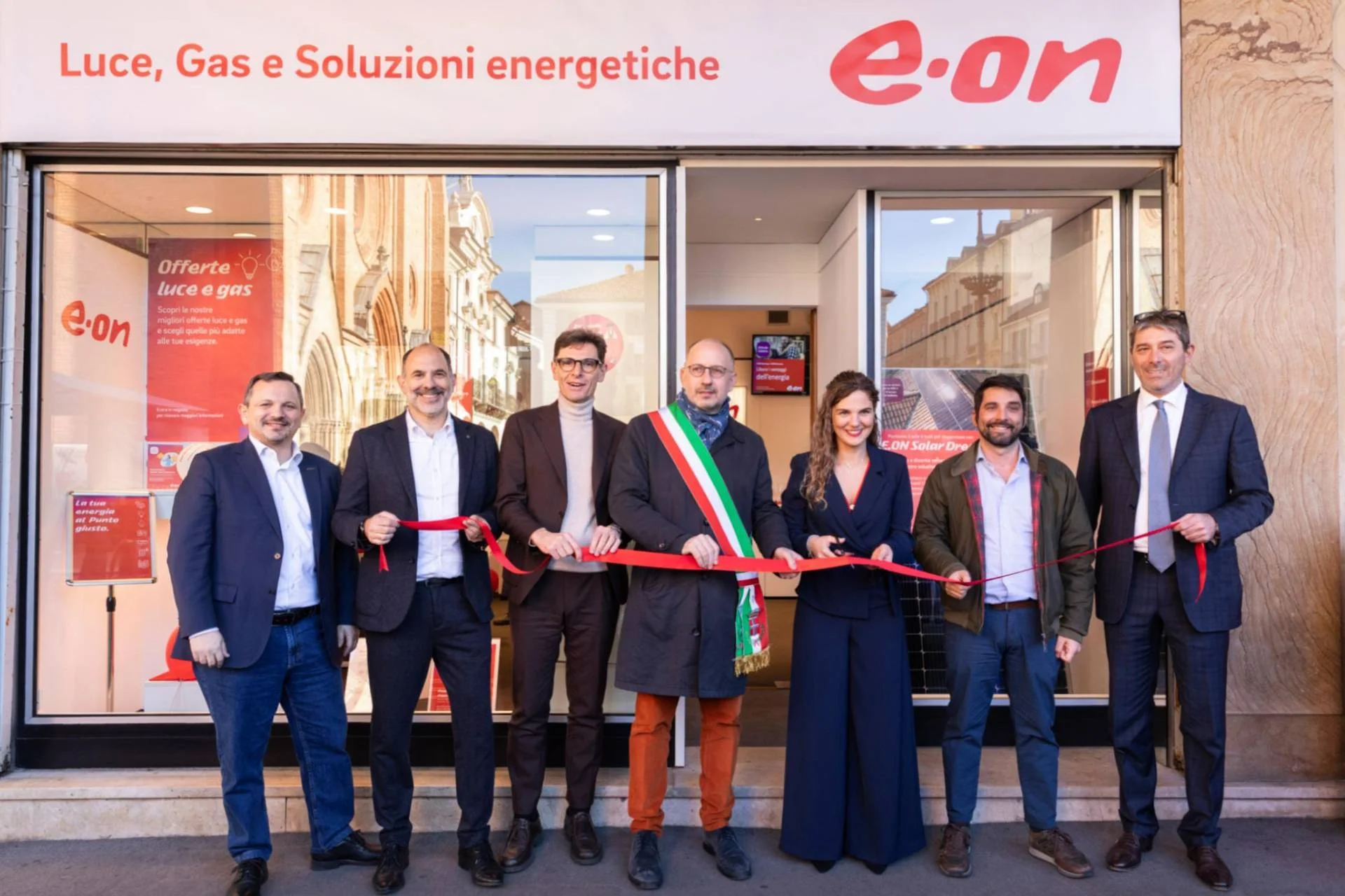 E.On inaugura un nuovo punto vendita ad Asti, rafforzando la sua presenza per clienti e territorio.