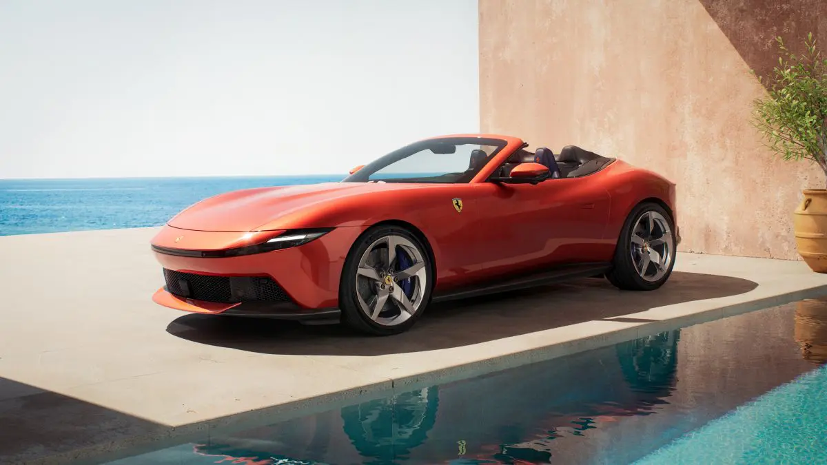 Ferrari Amalfi Spider: La Nuova V8 Open-Air che Unisce Sportività e Comfort