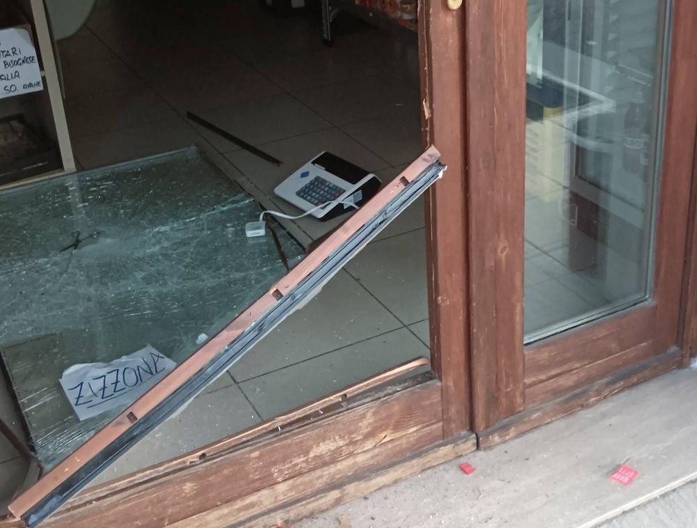 Furti in due negozi a Empoli e Sovigliana: un titolare dichiara "In media un furto all'anno"