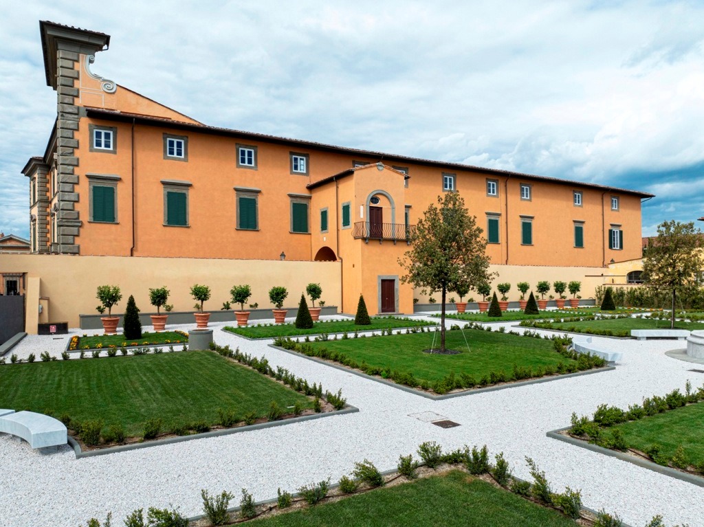 Il Giardino della Limonaia del Palazzo Arcivescovile si Illumina