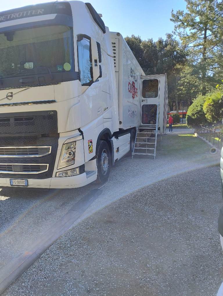 Il camion 'Banca del Cuore' fa tappa a Siena
