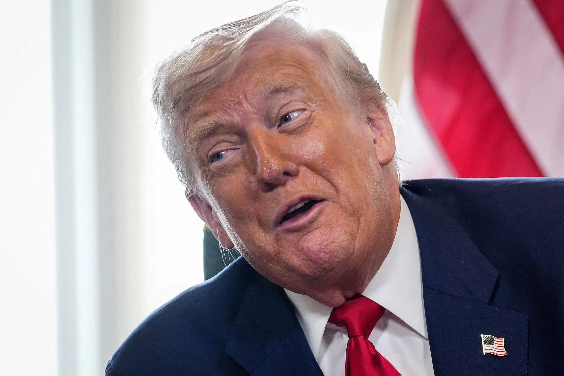 LA CIA mi dice che è gay