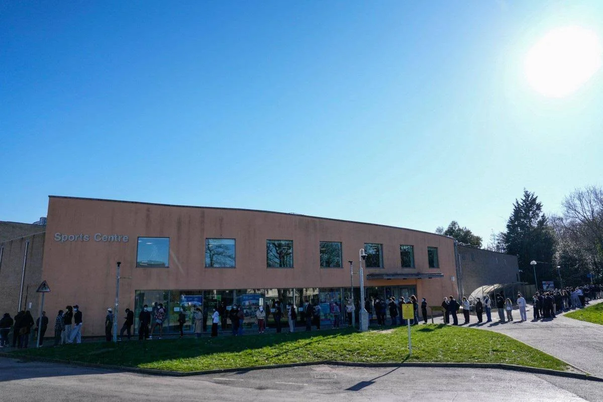 Meningite nel Regno Unito: ipotesi di un 'super ceppo' in un "evento senza precedenti" - Le opinioni degli esperti italiani