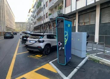 Mobilità: Powy Invests 900,000 Euros in Over 100 Charging Stations in Milan - Italpress News Agency