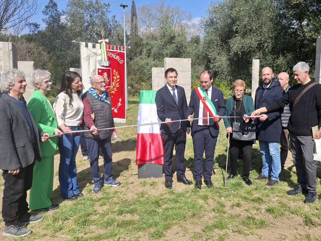 Montemurlo commemora i deportati del 1944: inaugurata una nuova installazione della memoria