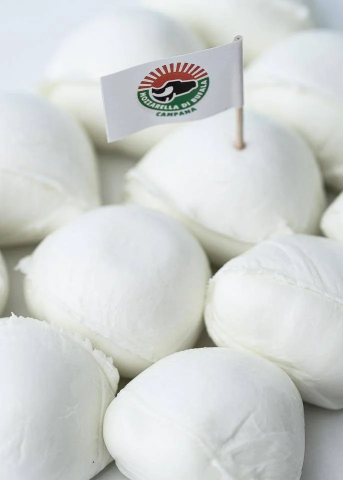 Mozzarella di Bufala e Jabugo DOP: Il Gemellaggio Europeo del Gusto a Barcellona