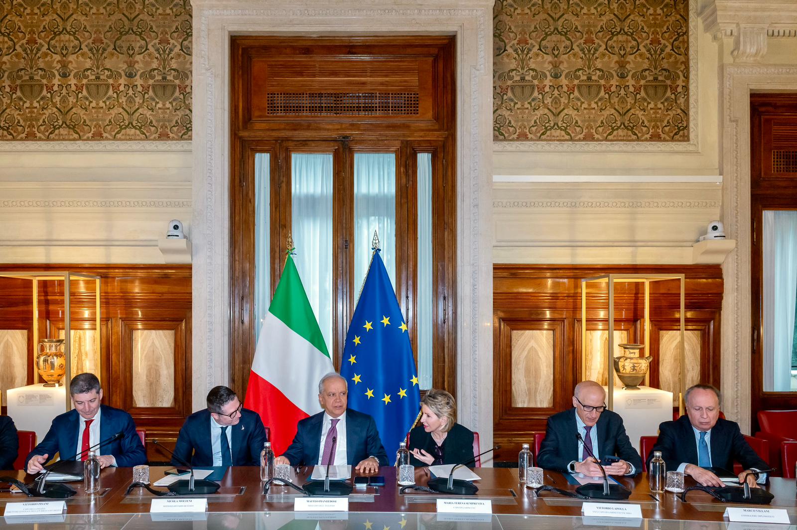 Piantedosi presiede al Viminale il Comitato Nazionale per l'Ordine e la Sicurezza Pubblica