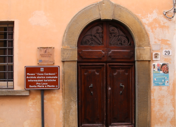 "Poesie da ritagliare": un laboratorio creativo per i bambini a Casa Carducci