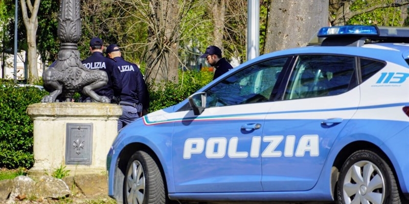 Firenze: Arrestato un 31enne per la rapina di un orologio.