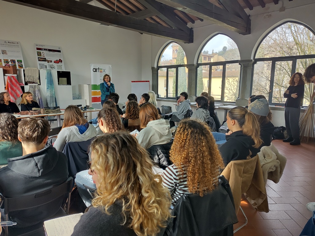 "LiberaMente Tinaia": il concorso dedicato ai giovani creativi under 35 della Toscana