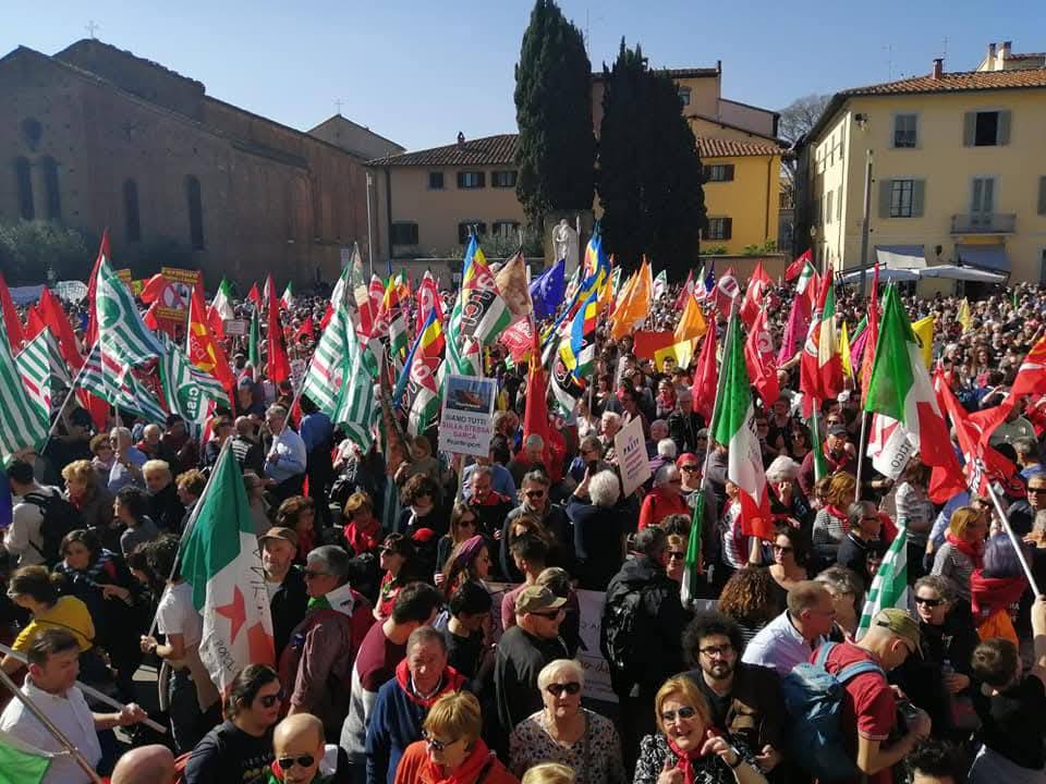 Remigrazione a Prato: Contromanifestazione 'Mai Più Fascismi', Sudd Cobas 'Occupa' Piazza