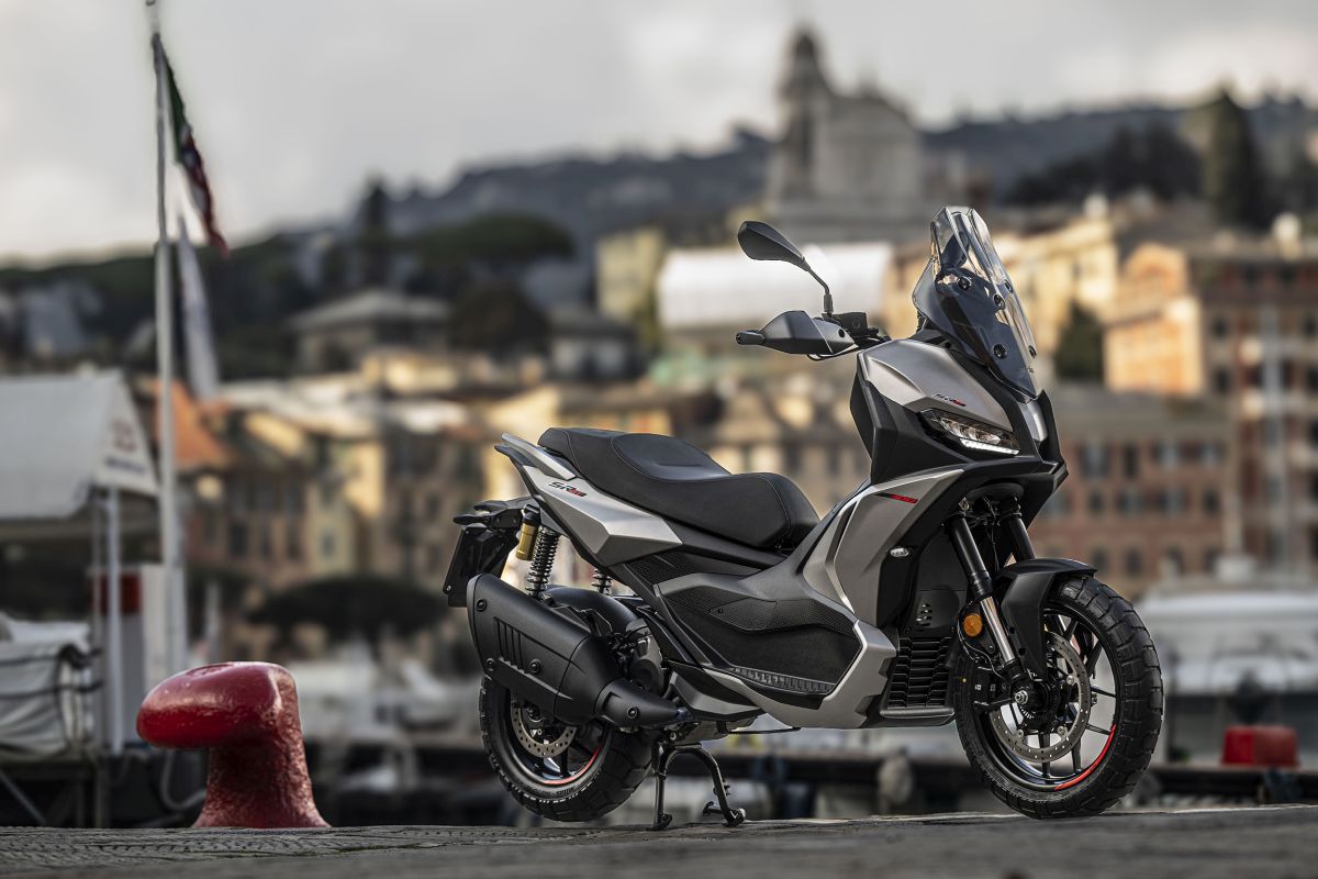 Piaggio presenta tutte le novità di moto e scooter per il 2026