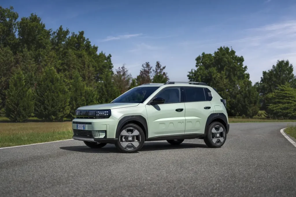 Fiat lancia la Grande Panda con nuovo motore benzina Turbo da 100 CV