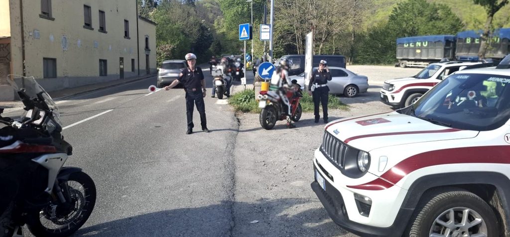 A Mugello, la municipale effettua controlli su 89 moto: 16 violazioni riscontrate