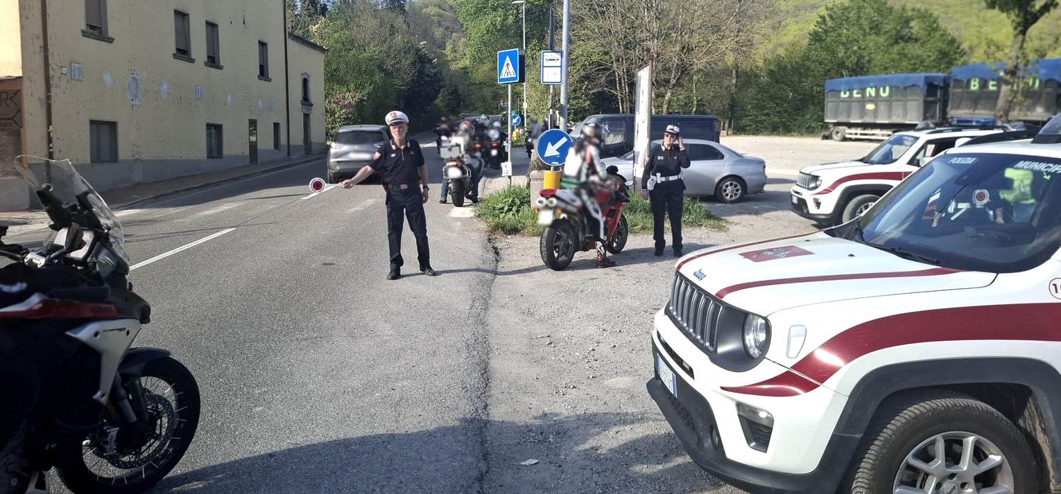 A Mugello, la municipale effettua controlli su 89 moto: 16 violazioni riscontrate