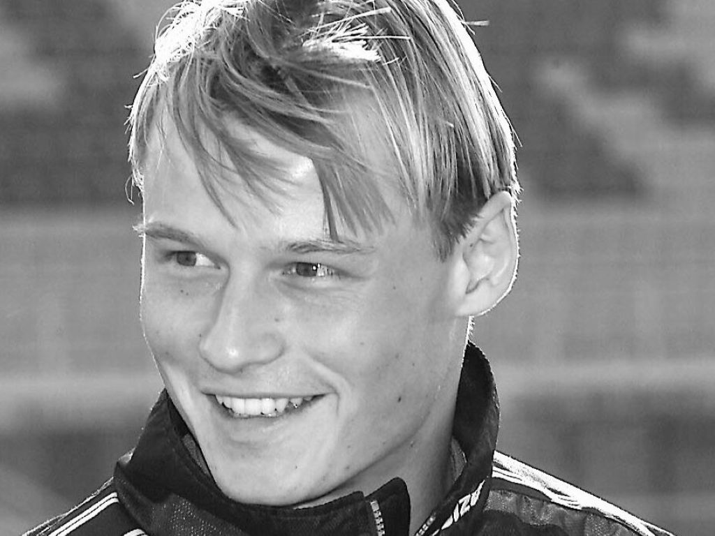 Triste notizia nel calcio: è scomparso Alex Manninger a 48 anni.