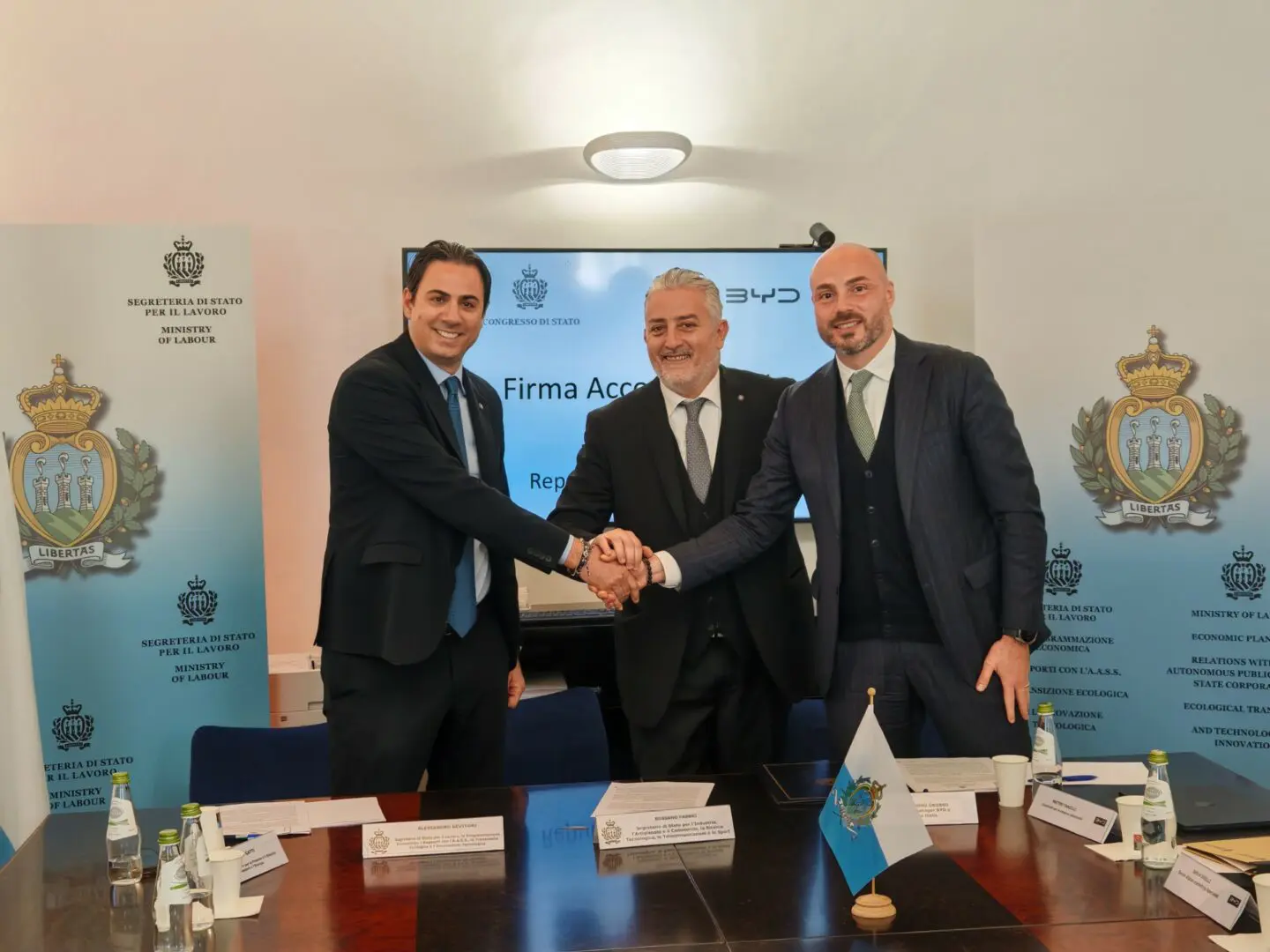 BYD e San Marino: Inizia la sperimentazione delle tecnologie energetiche integrate