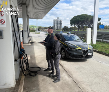 Castiglione della Pescaia: sequestrati 4.500 litri di gasolio non conformi