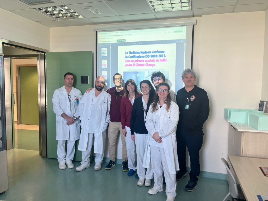 Certificazione ISO 9001 per la Medicina Nucleare dell’Ospedale di Prato: Impegno per la Qualità e la Sostenibilità Ambientale