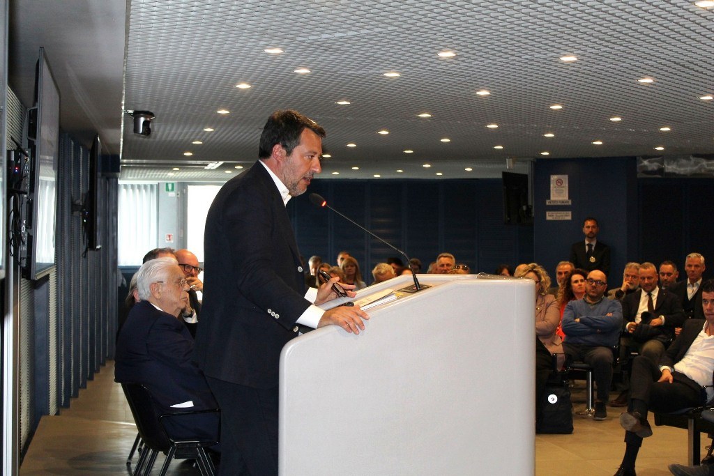 Convegno a Prato su infrastrutture, logistica e trasporti con il Ministro Salvini e Gianni