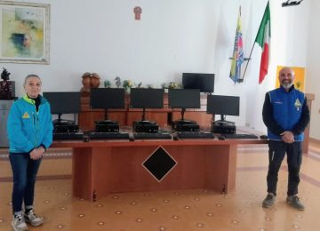 Dalla Agenzia delle Entrate: cinque nuovi computer per la Misericordia di Gambassi Terme