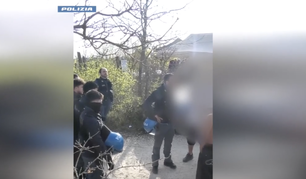 Festa non autorizzata nel Pisano: 800 persone identificate, attrezzature sequestrate