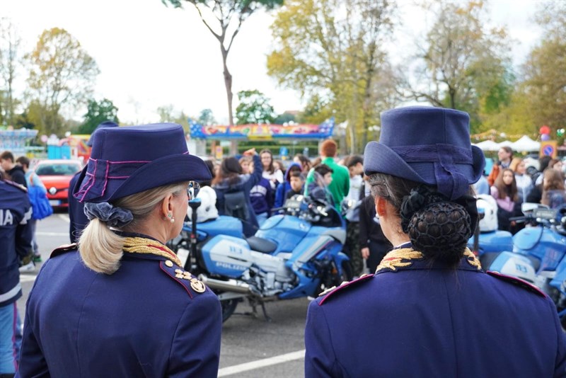 Firenze festeggia il 174° anniversario della Polizia di Stato