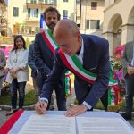 Firmato il Patto di Amicizia tra i Comuni di Stazzema e Borgo a Mozzano
