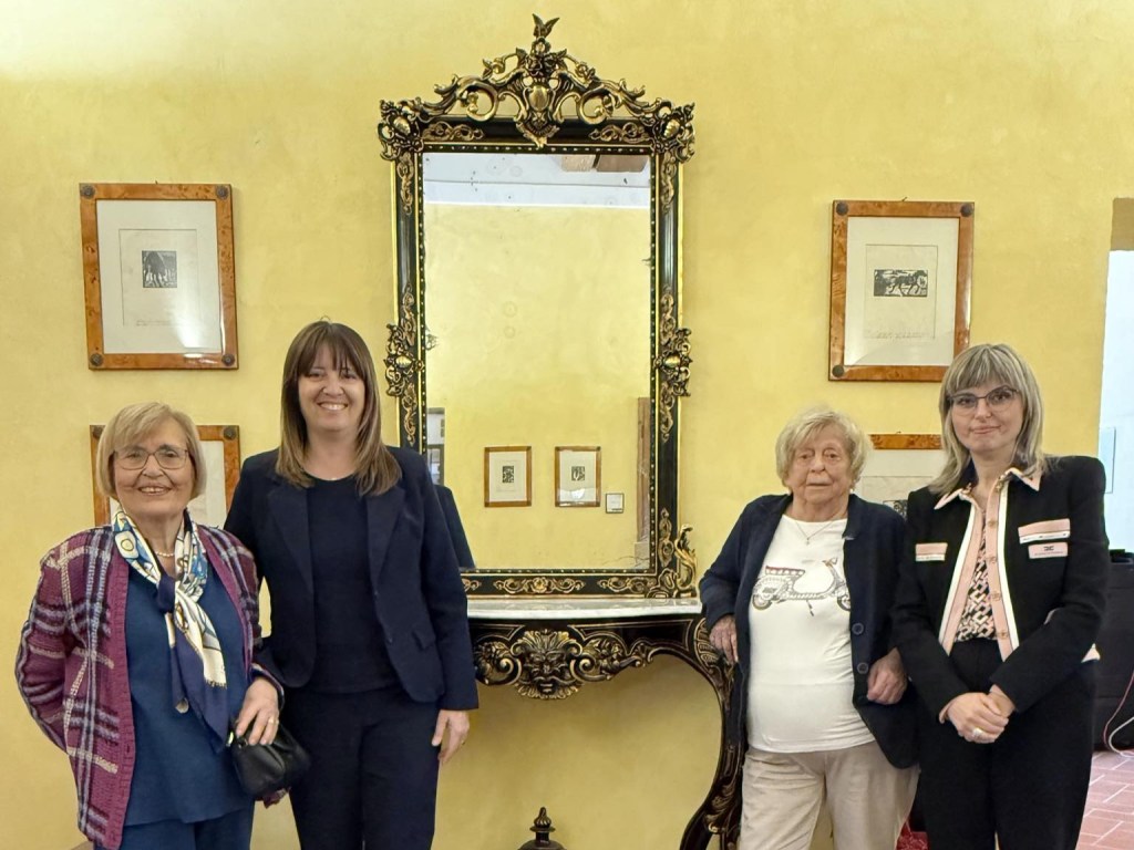 Fucecchio: il Comune riceve in dono una consolle ottocentesca della famiglia Rosati-Detti