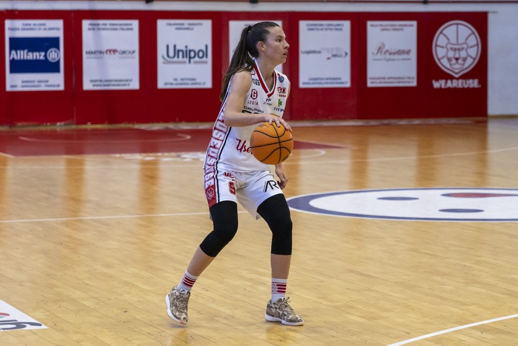 Gara 1 delle semifinali: Vittoria meritata per l'Ecodent Alpo, l'Use Rosa Scotti sconfitta 76-55