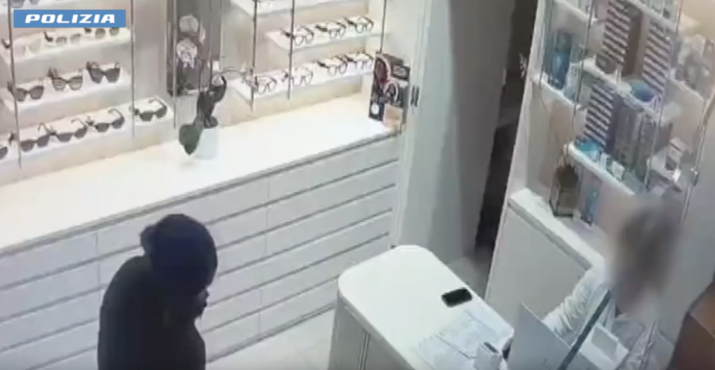 Già arrestato per furto, emerge che ne aveva commessi altri all'Isolotto