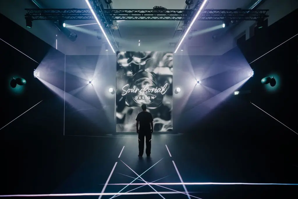 IQOS Ritorna alla Milano Design Week con l'Installazione Soundsorial - Agenzia Italpress