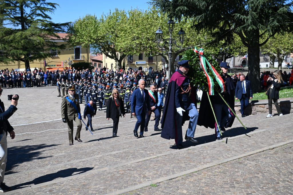 Il Ministro Piantedosi a Montemiletto per le celebrazioni del 25 Aprile