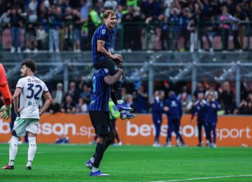 Inter-Cagliari 3-0: Nerazzurri Accelerano Verso il Titolo di Campioni - Agenzia Italpress