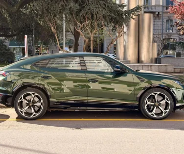 Lamborghini Urus SE: il super SUV che combina potenza ed elettrificazione