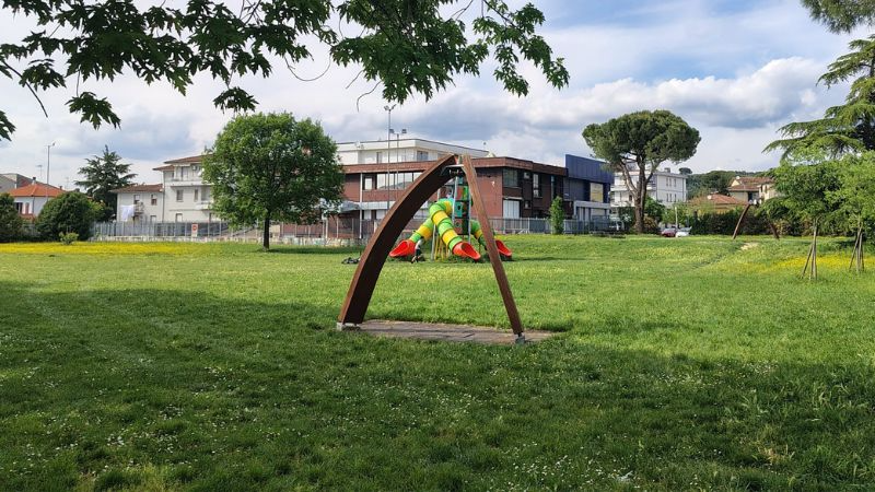 Manutenzione del verde in atto a Vinci e nelle frazioni