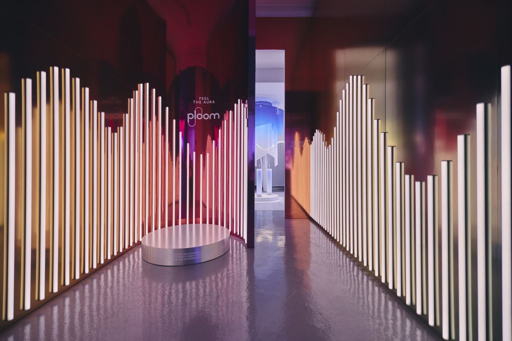 Ploom presenta "Feel The Aura": un'installazione immersiva alla Milano Design Week - Agenzia Italpress