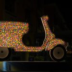 Pontedera, 80 anni di Vespa: inaugurazione dell'installazione urbana 'V80'