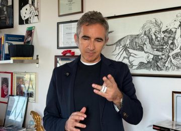 L'Università di Siena ha sviluppato un anello che trasforma l'IA in un'estensione del cervello umano.