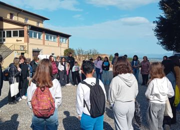 San Miniato: studenti 'Ciceroni' per un giorno nel progetto 'La Circolare dei Castelli' tra cultura e inclusione.