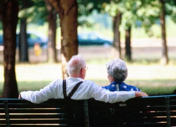 Sardegna e poche altre: ecco i requisiti scientifici per le zone blu della longevità. Cosa sono?
