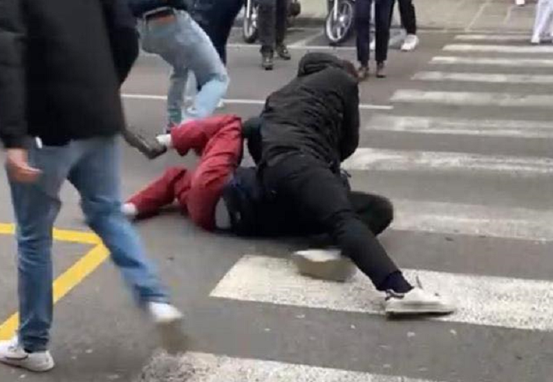 Scontri al liceo Michelangiolo di Firenze, giudice: "Non si è trattato di aggressione, ma di colluttazione reciproca"