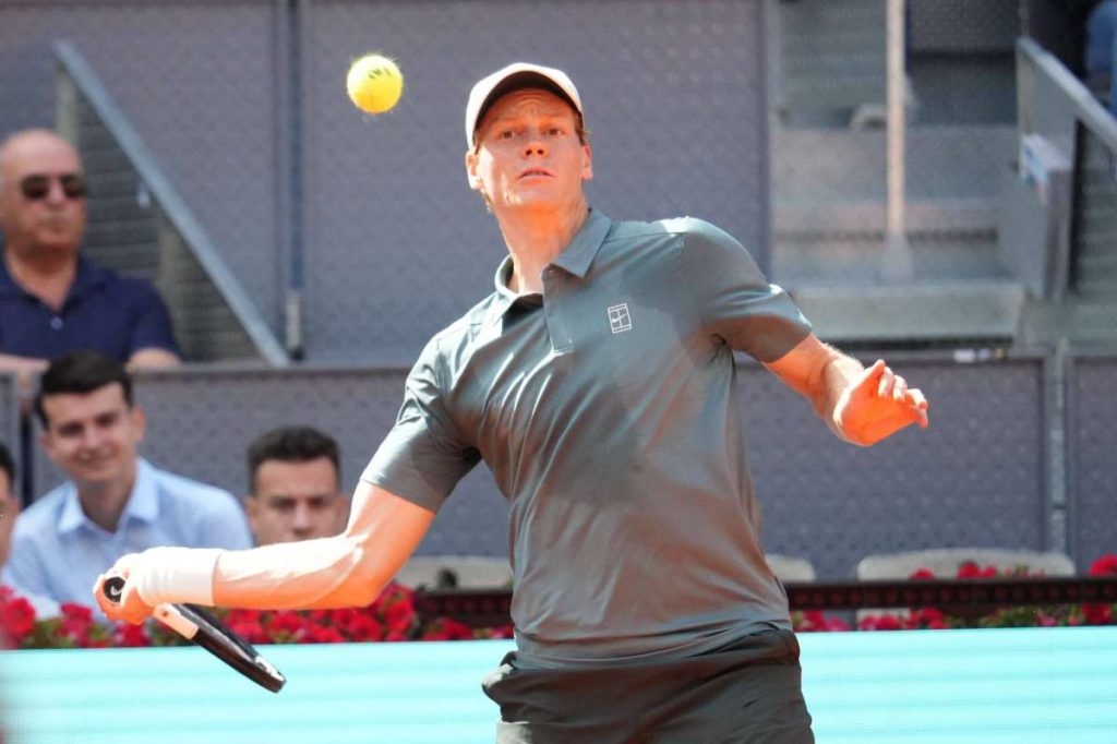 Sinner sconfigge Norrie e raggiunge i quarti di finale al Masters 1000 di Madrid - Agenzia Italpress