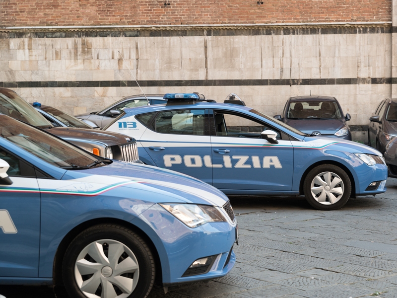 Smantellamento di una rete neonazista e antisemita online: perquisizioni della Polizia anche in provincia di Siena