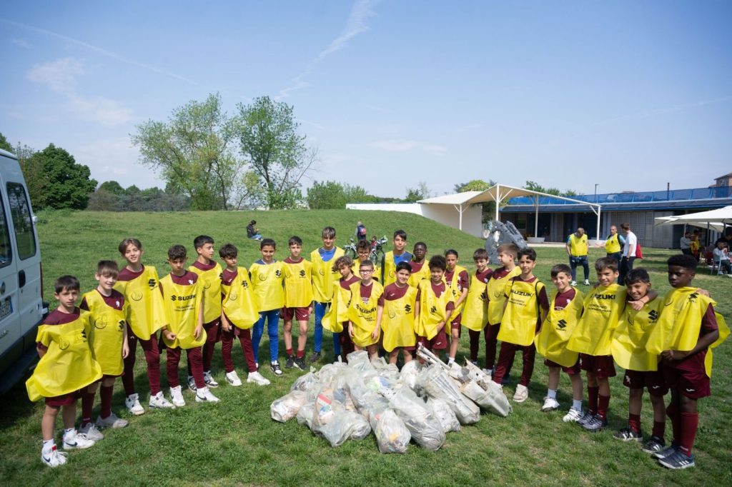 Suzuki e Torino FC: Raccolti 100 kg di rifiuti nel Parco Colonnetti