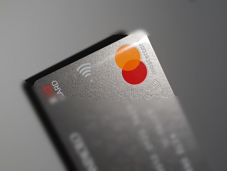 USA carte rubate: sorpreso a un distributore a Firenze